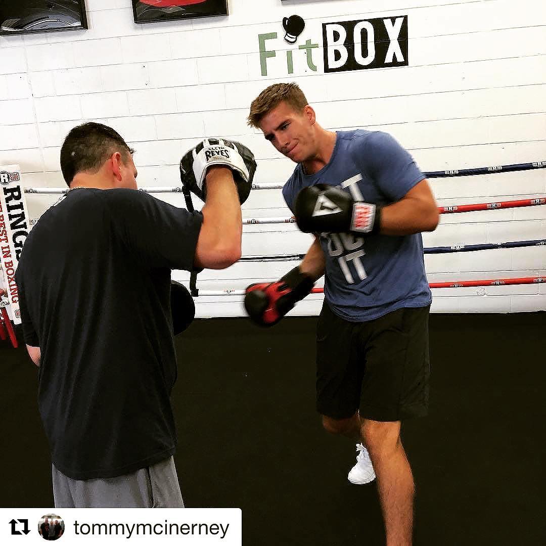 @tommymcinerney 
@hockeyhost24 ・・・
Noah Hanifin working the mitts with Tommy McInerney