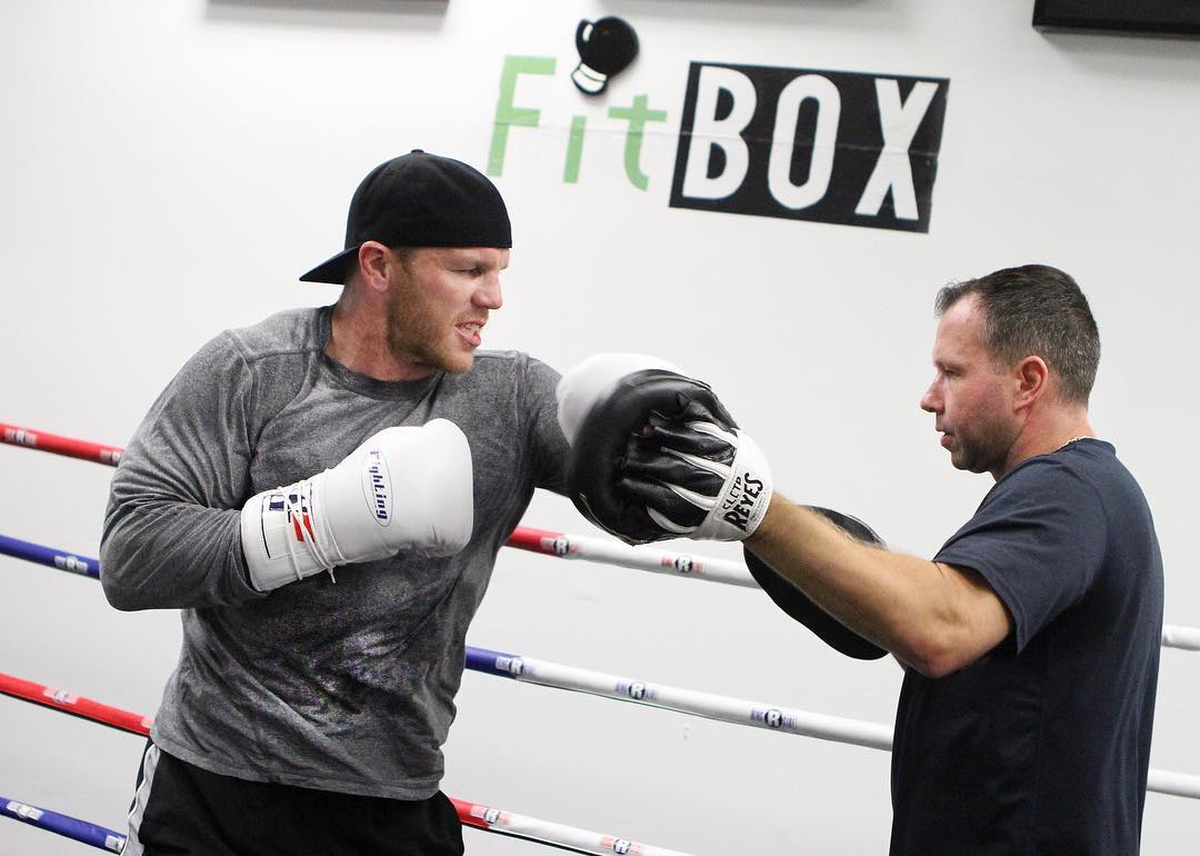 It’s been another great offseason of training with @flapanthers Shawn Thornton. Best of luck on this upcoming season. #Boxing @thorntonfdn