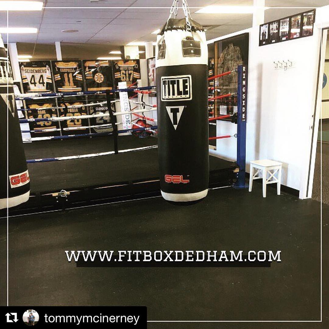 #Repost @tommymcinerney with @get_repost ・・・ @fitboxboxingfitness is where you get the most out of your boxing workout learning the proper way to use your legs and core while throwing punches . #boxing #core #coreworkout #strength #fight #fit #1on1 #training #workout #boston #dedham #offseason #athlete #model #fitness #nhl #victoriassecret #getinshape #hiit #cardio