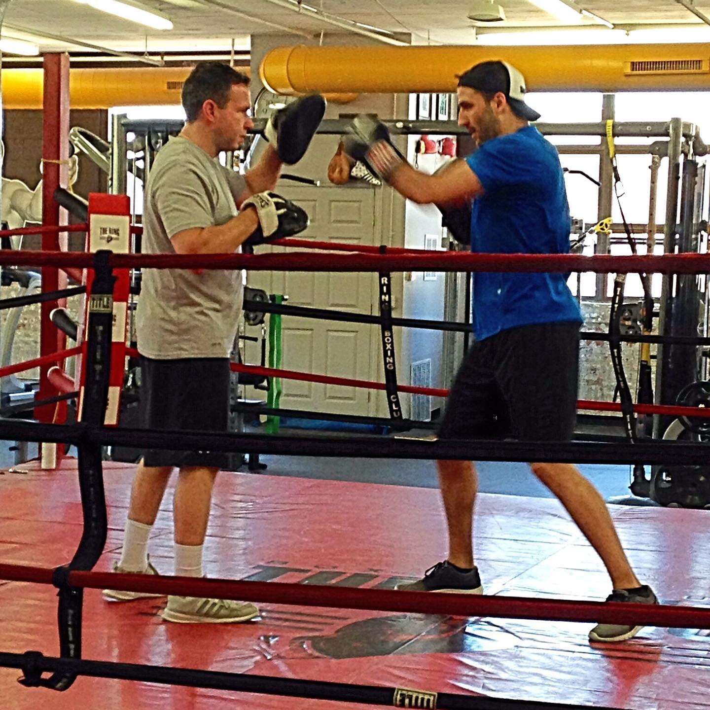 #tbt working with #bostonbruins Patrice Bergeron . Good luck in The playoffs boys . @nhlbruins . #boxing #bostonbruins #nhl #playoffs #2019 #hockey #boxingtraining #boxingtraining @tommymcinerney #athlete #training