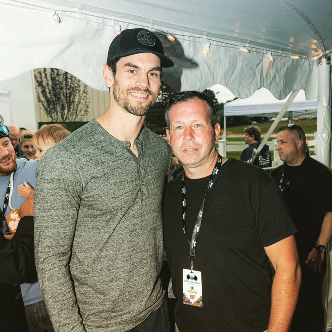 #Repost @tommymcinerney ・・・ Not sure who you will run into at the @autismawarenesssummerfest this year . Great event for a great cause . Great to catch up. . #autism #autismawareness #nhl #offseason #athlete #Boston