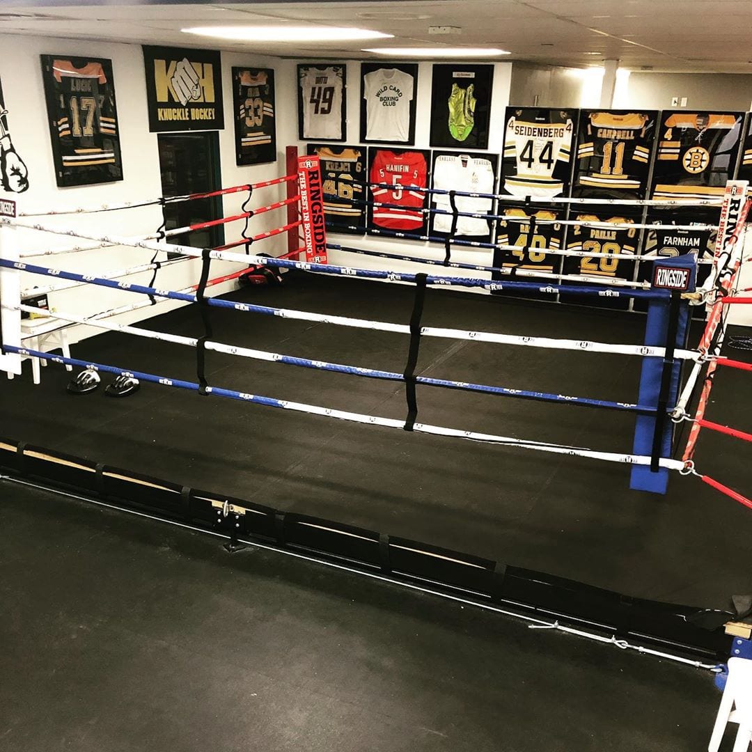 Train like the best with the best @tommymcinerney #boxing . #fitness #newyear #lifestyle #changes #boxingtraining #vip #boston @nhlbruins #bostonbruins @nhl #hockey @olympics #athletes