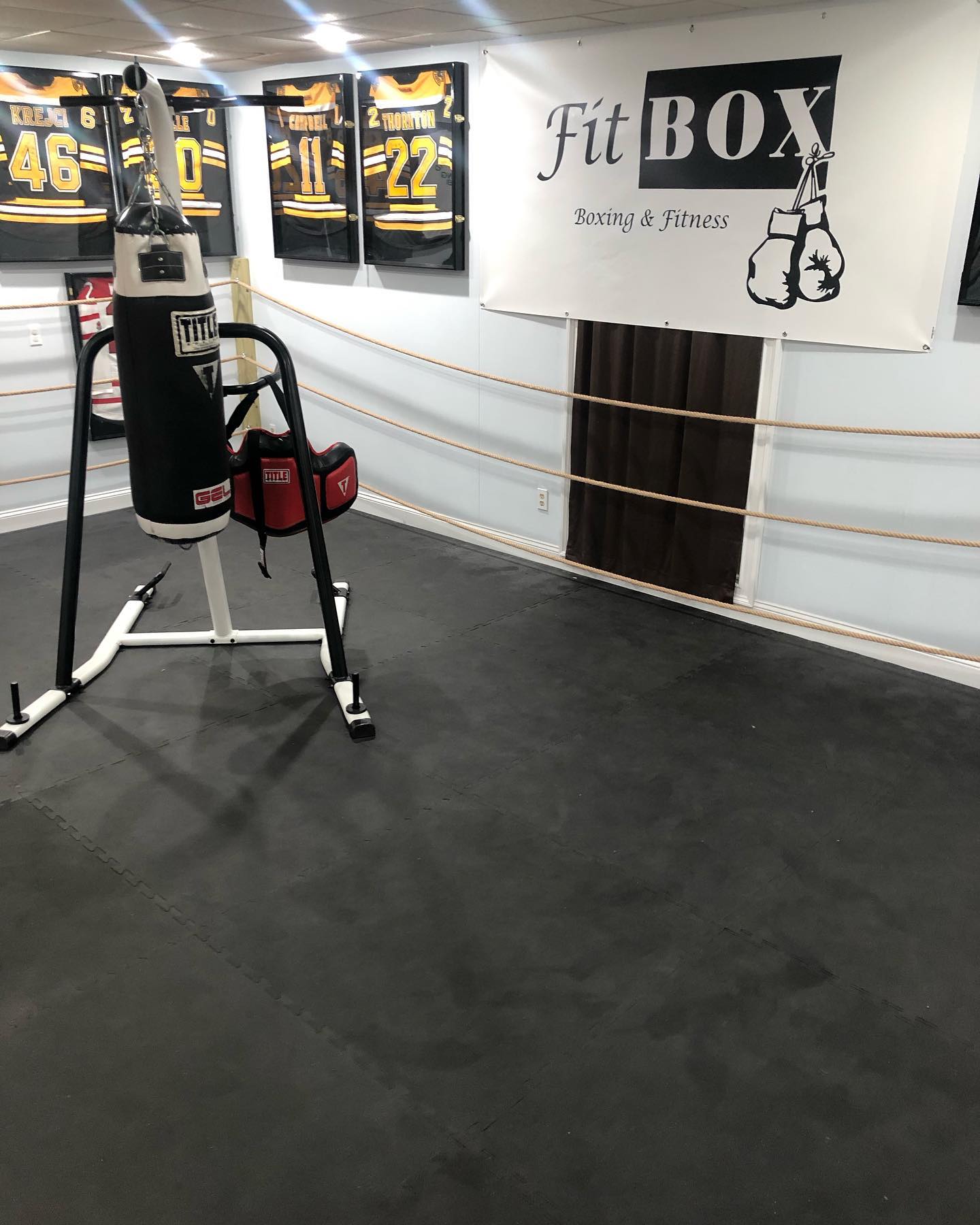 Looking to get back in shape but want to stay away from the crowded gyms . Contact us to learn more about our one-on-one Boxing workouts available in our private boxing studio located in Dedham,Ma. Call/text at (781)727-9503 or email FitBOX@outlook.com. . #boxing #boxingfitness #boxingtraining #boxingworkout #boxingtrainer #feelgood #workout #exercise #boston #dedham #mittwork #padwork