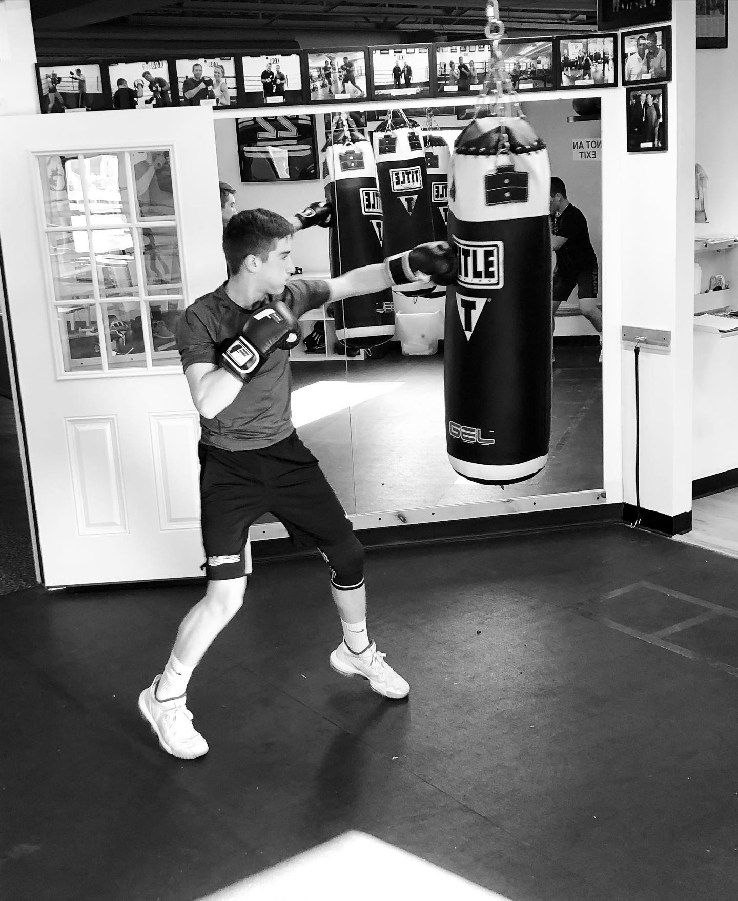 Looking to keep your conditioning up at these pandemic times , Check out a Free Boxing Workout and see the difference on how it’ll make you feel . For more information call /text (781)727-9503 or email fitbox@dedham.com .
@jbmcinerney_
