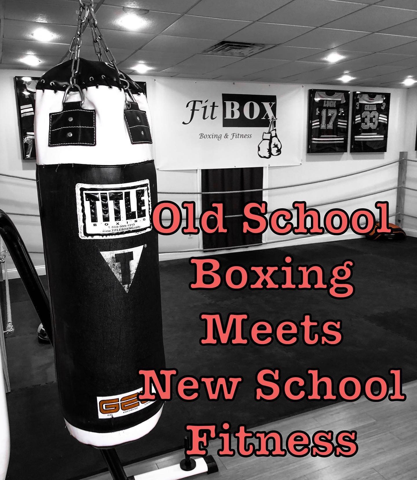 Get a Great workout while you learn the proper form of a knockout combination with Boxing trainer @tommymcinerney . . #boxing #fitness #exercise #workout #conditioning #bostonfitness #boxingfitness #oldschool #newschool #sweetscience #mittwork #padwork #boston #dedham #oneonone #training #trainer