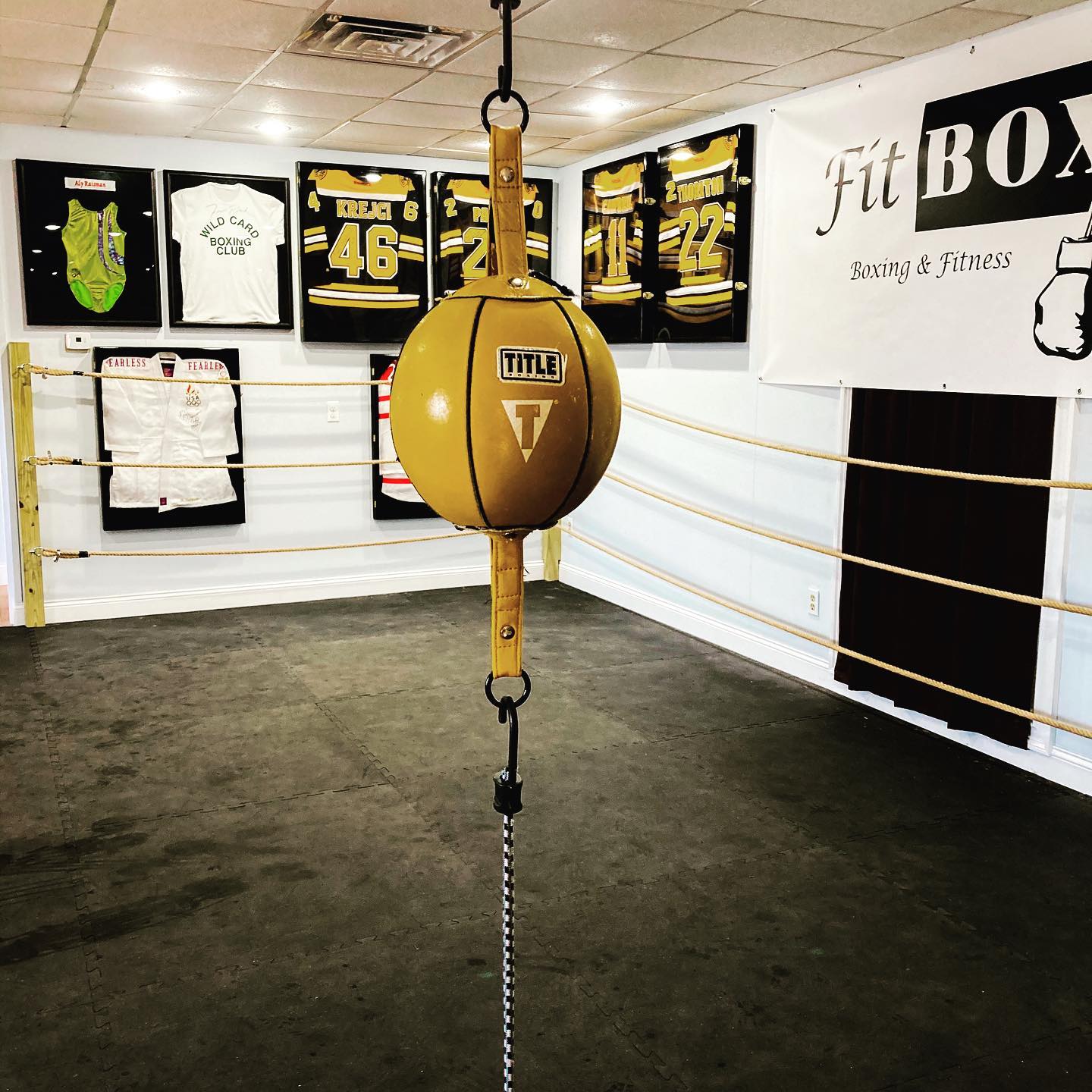 Get that work and learn the Art of the Sport of boxing . Sign up today to schedule a free 1:1 boxing with @tommymcinerney at 
www.FitBOXDedham.com .