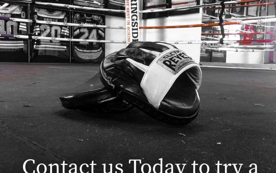 It’s been a busy summer and back to school is coming up . Now’s the time to Sign up to come in and try a free boxing session with @tommymcinerney at Call/Text (781)727-9503 or Email fitbox@outlook.com #boxing #boston #dedham #fitness #boxingfitness #fight #fightfit #mittwork #exercise #workout #loseweight #boxingtraining #boxingworkout #padwork #sweetscience #athlete #offseason